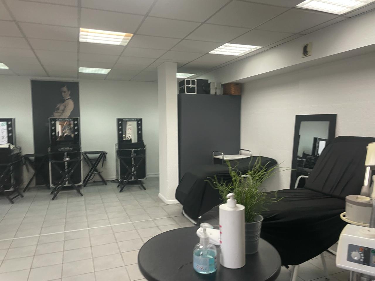 Bureau Bordeaux 697m² Location bureau Bordeaux Gironde OLBUR2530458 8